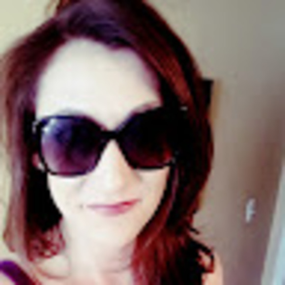 Meet your Posher, Miranda - Picture 1 of 1